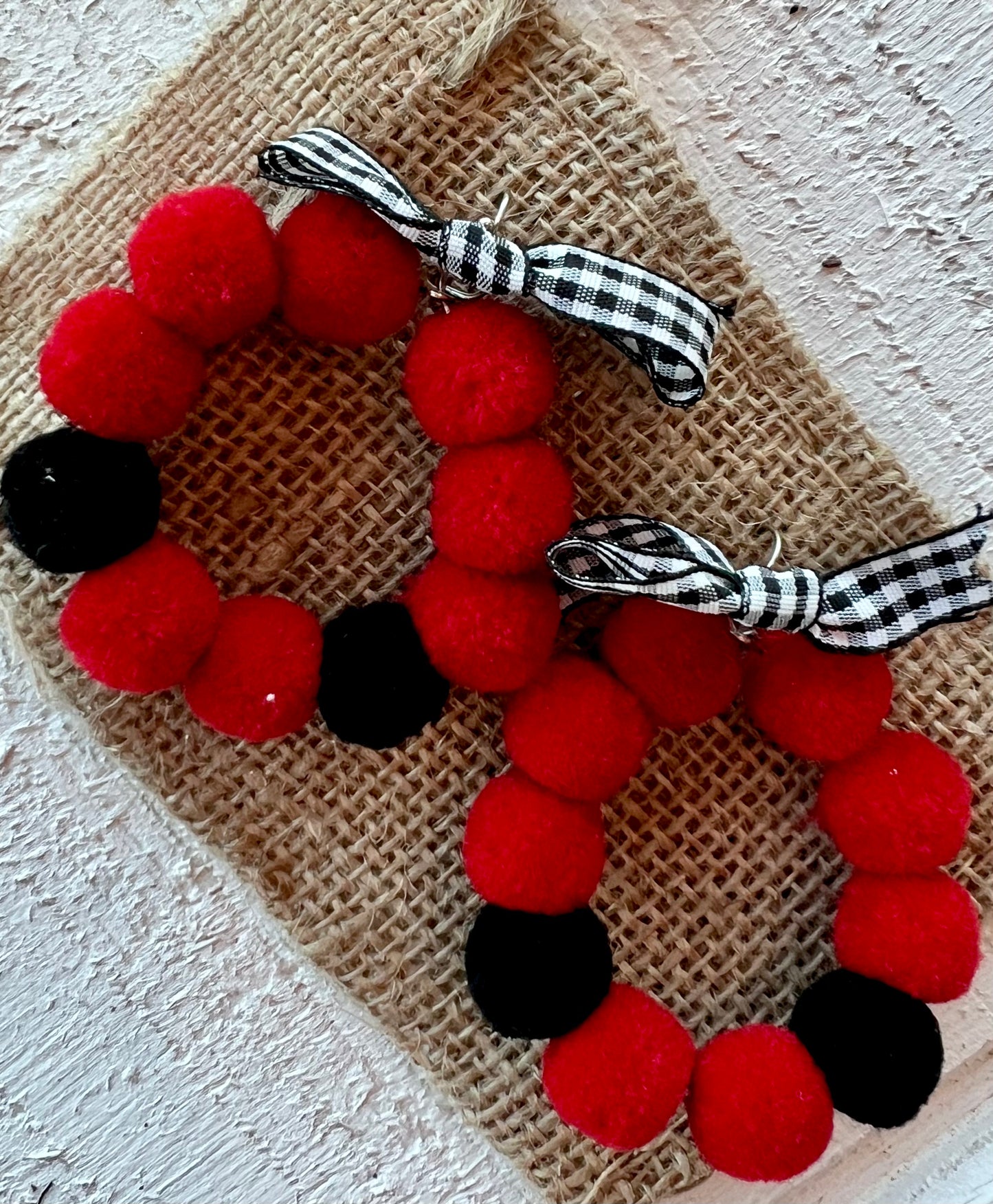 Wreath Earring in Red