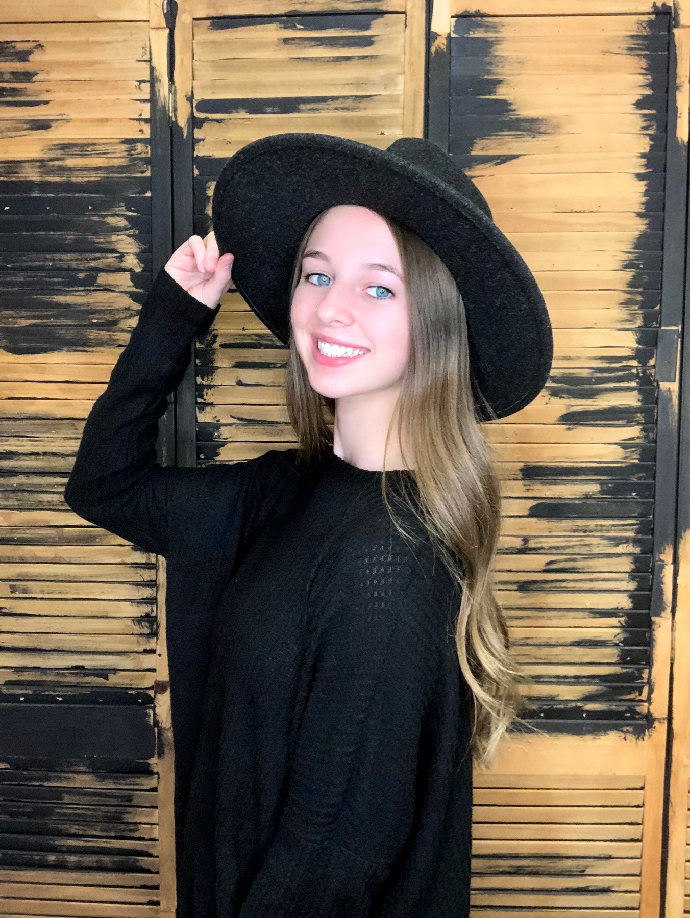 Kinley Hat in Black