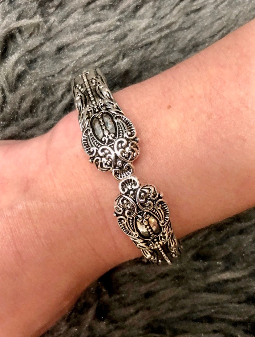Carly Bracelet